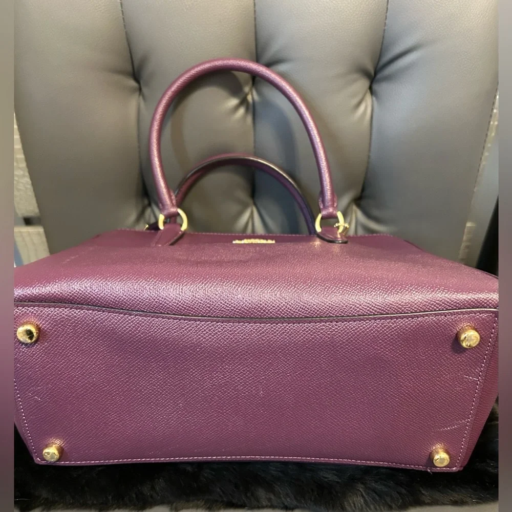 EUC worn twice! Coach Surrey Leather Bag - Picture 6 of 7